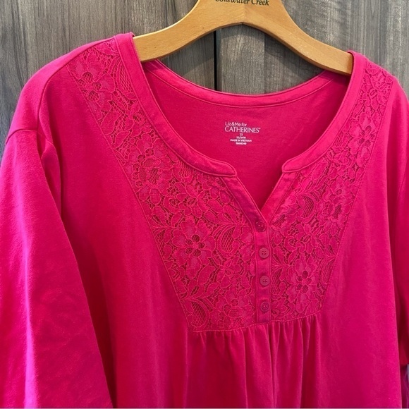 Catherines 2X Short Sleeve henley Shirt Pink with lace overlay on chest - Picture 5 of 10